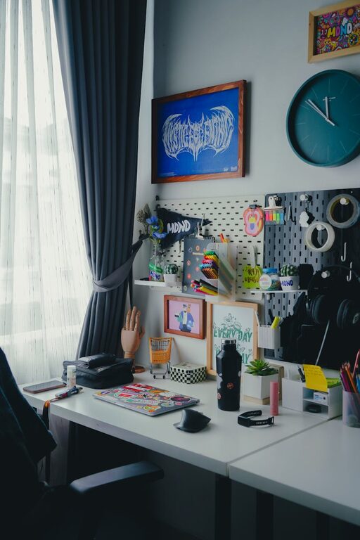 Tips for Creating a Cozy and Functional Home Workspace